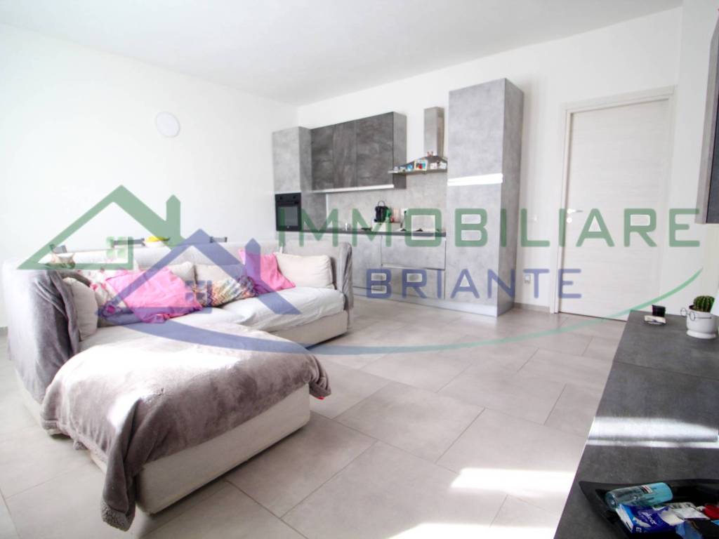 Appartamento a Sesto calende in Via Piave, 59 - Foto 2