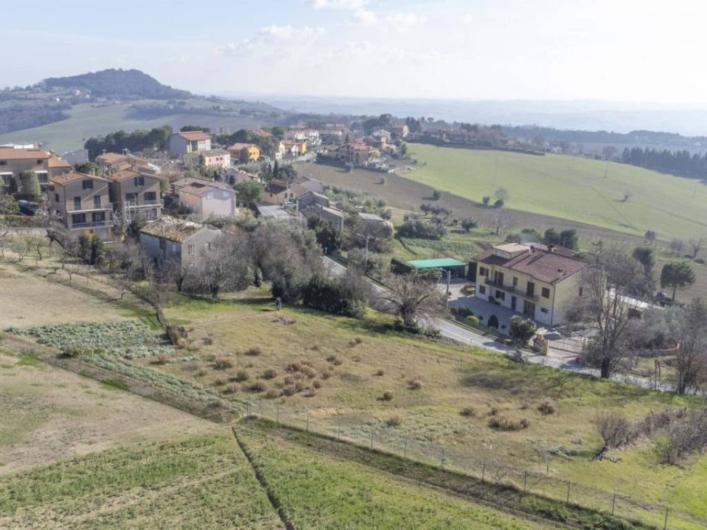 Terreno a Osimo in Via Chiaravallese, 142 - Foto 3