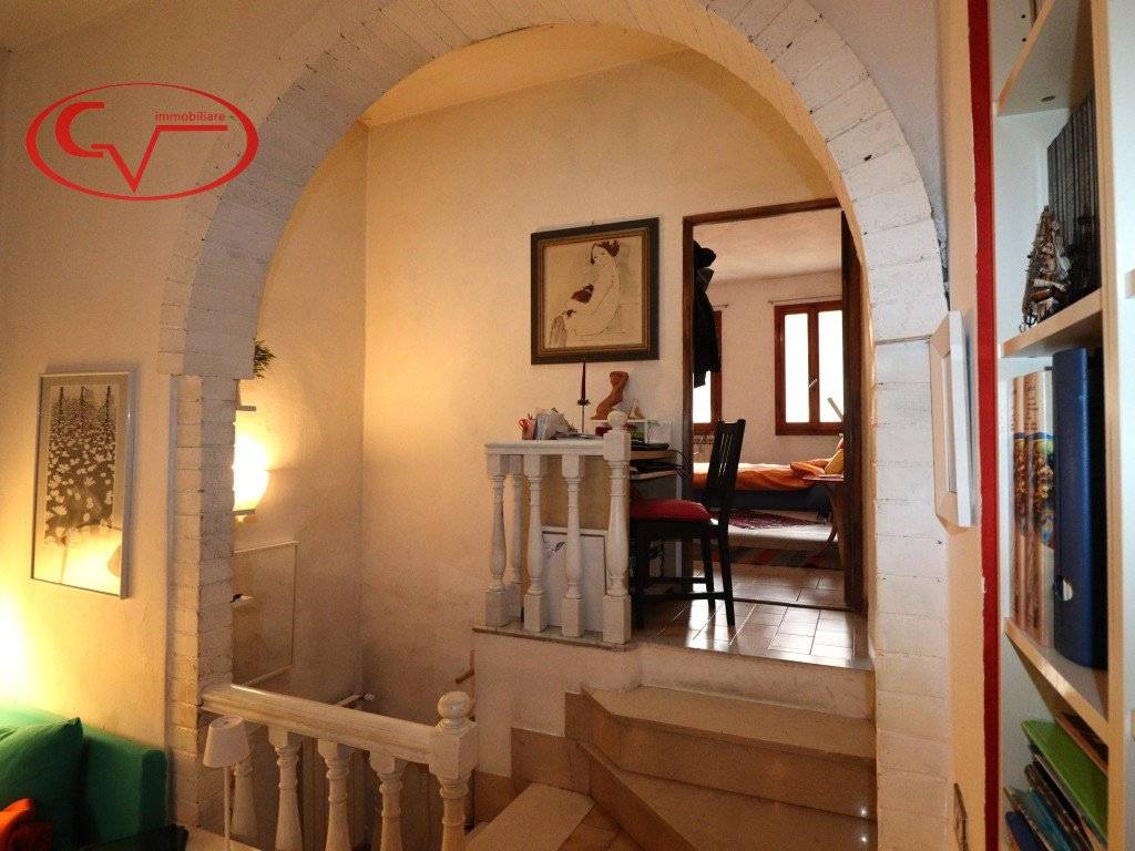 Appartamento a Montevarchi in Via Isidoro del Lungo - Foto 4