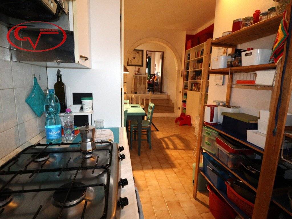 Appartamento a Montevarchi in Via Isidoro del Lungo - Foto 5