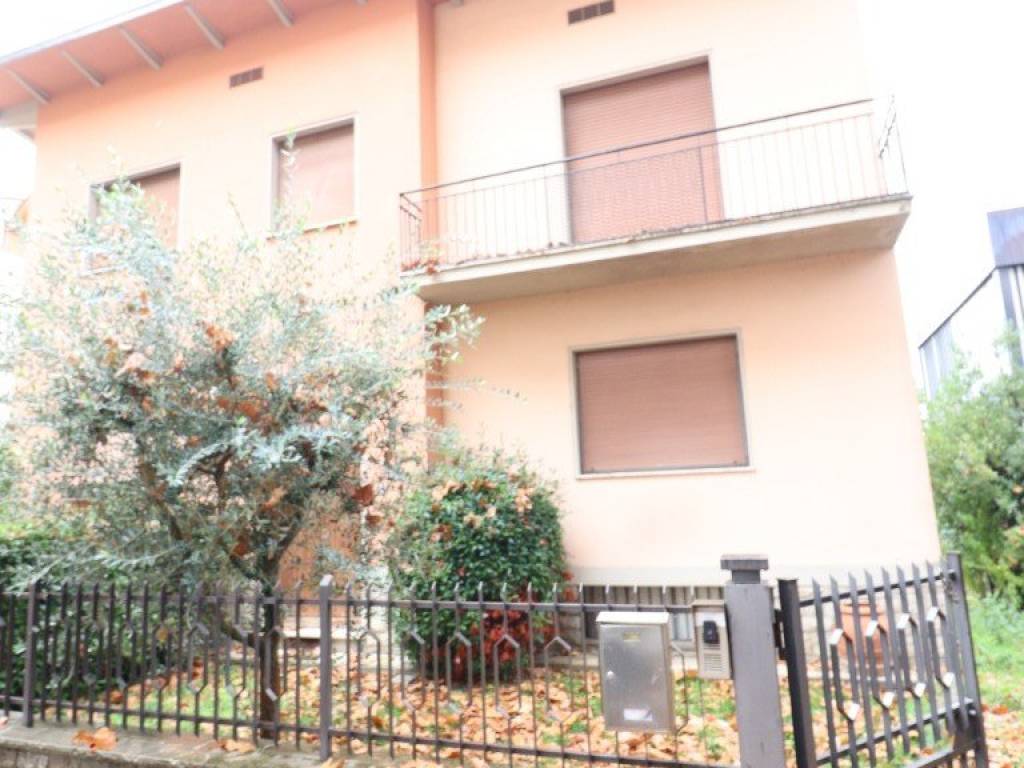 Appartamento a Montevarchi in Viale Armando Diaz - Foto 4
