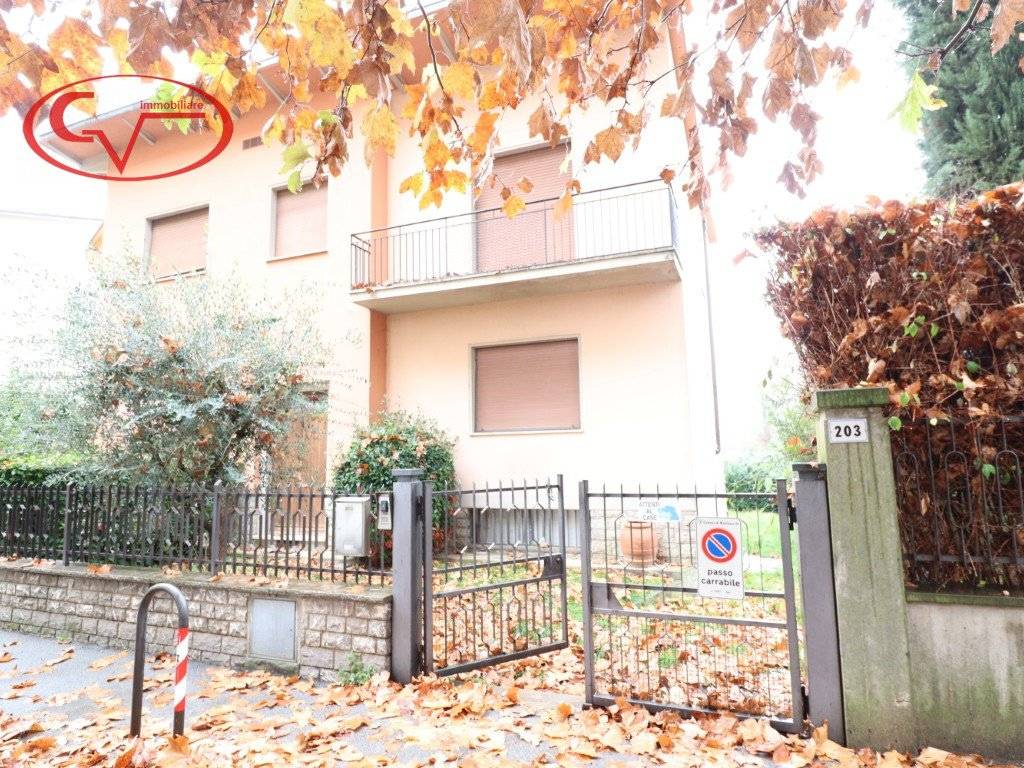Appartamento a Montevarchi in Viale Armando Diaz - Foto 5