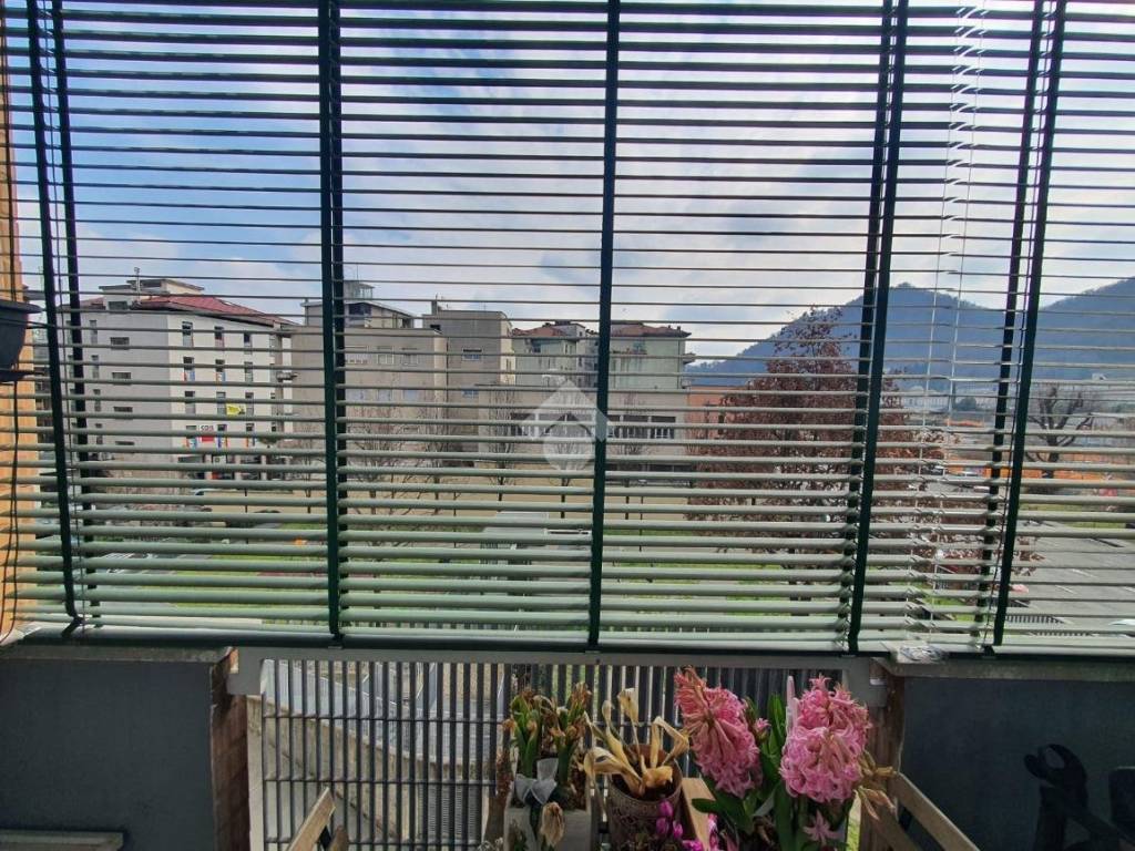 Appartamento a Como in Viale Franklin Delano Roosevelt, 11 - Foto 4