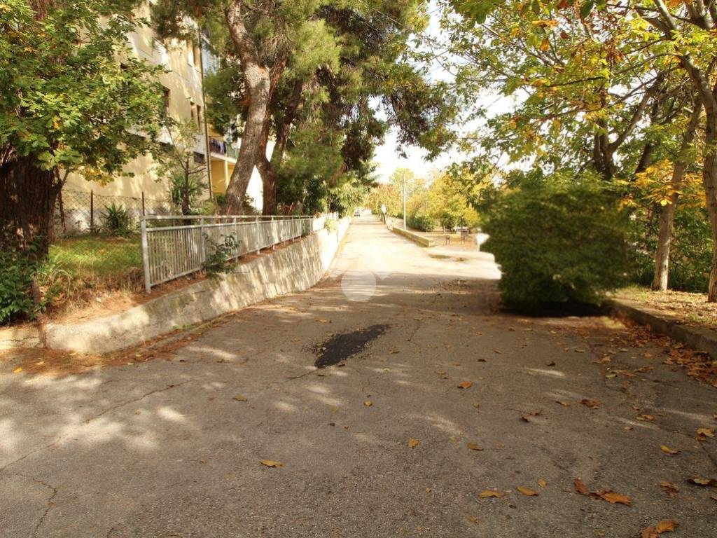 Box / garage a Teramo in VIA ARNO, 2 - Foto 3