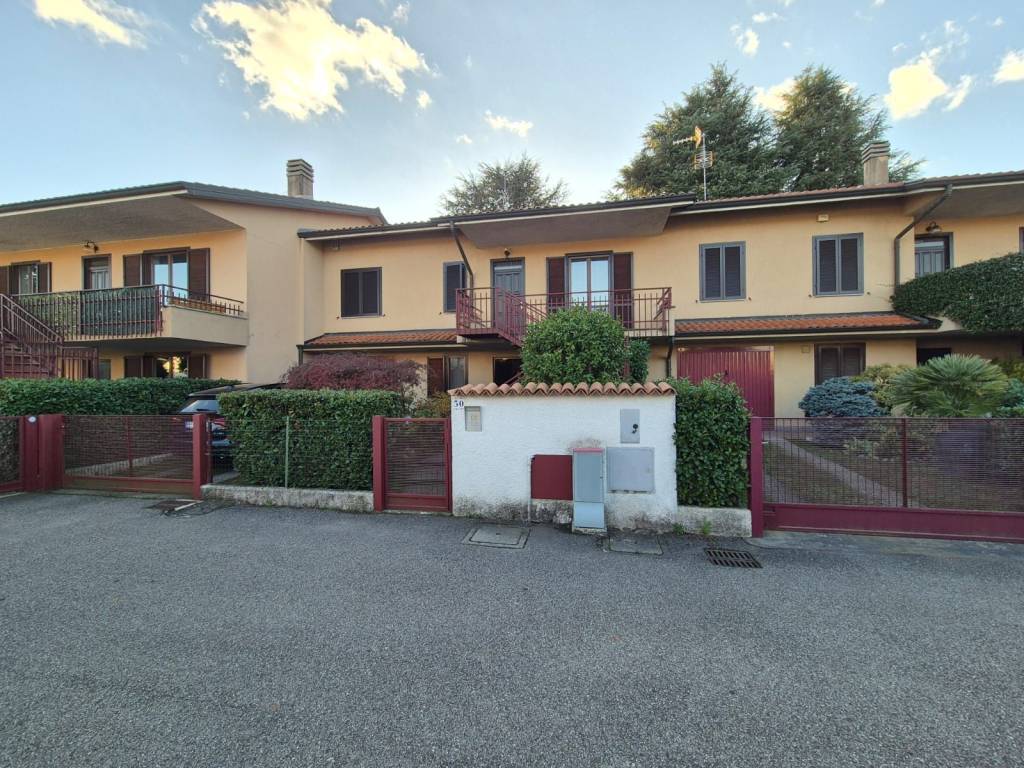 Villetta a schiera a Gerenzano in Via Marzabotto, 50 - Foto 2