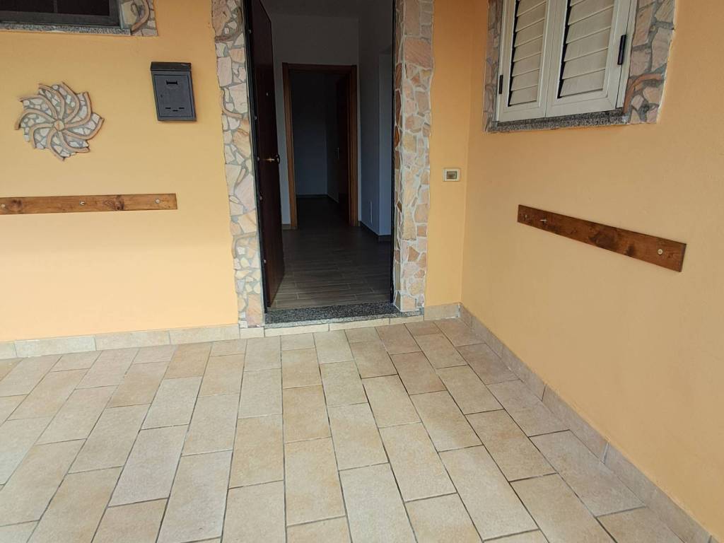 Appartamento a Catanzaro in Via dei Tulipani - Foto 2