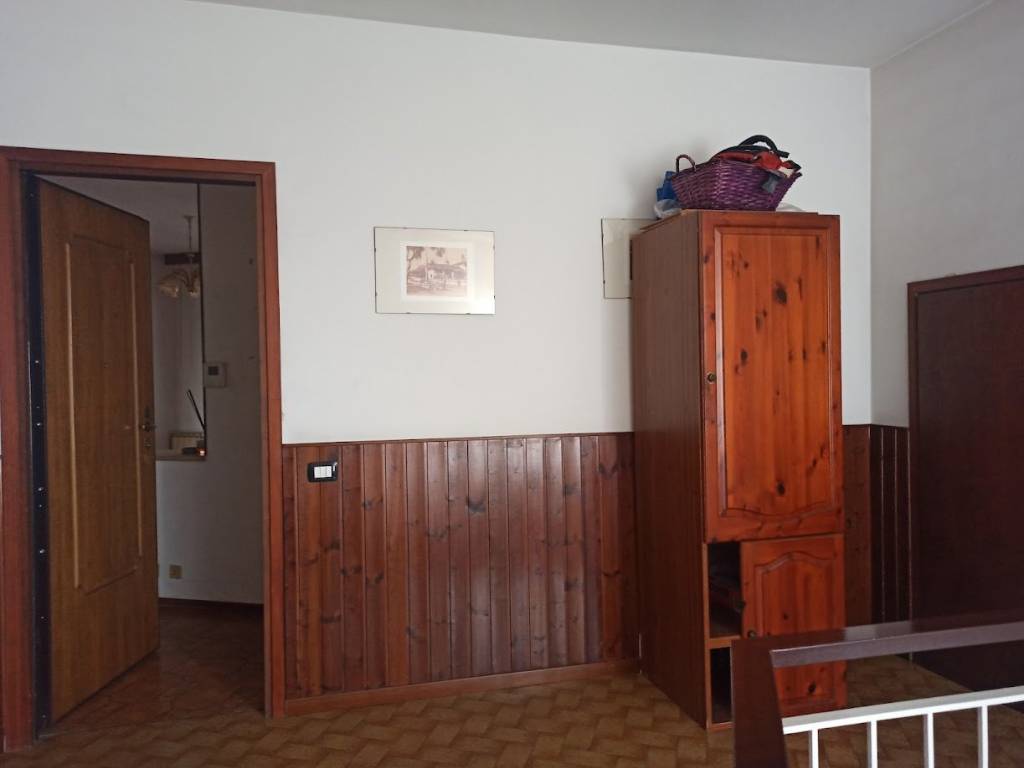 Appartamento a Trecate in Via Dante Alighieri, 11 - Foto 2