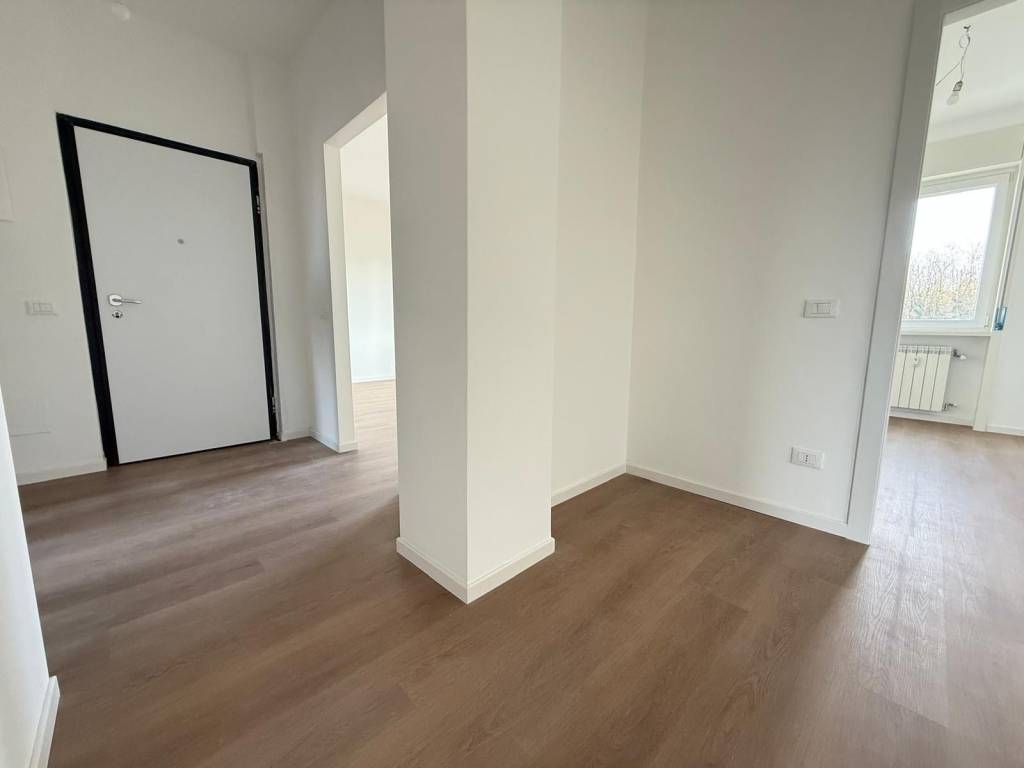 Appartamento a Biandronno in Via Pio Selvino - Foto 2