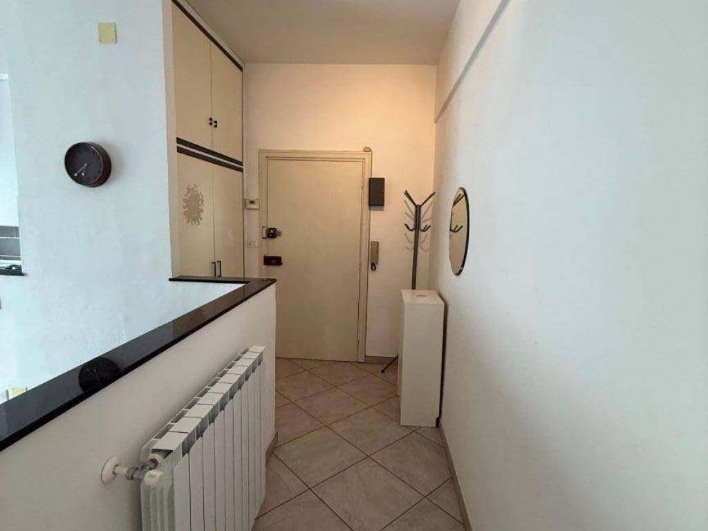 Appartamento a Finale ligure in Via Ippolito Nievo - Foto 3