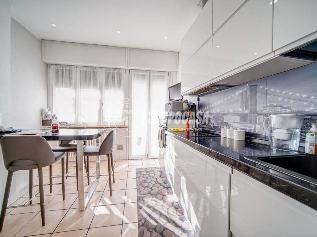 Appartamento a Carnago in Via Italia 1 - Foto 4