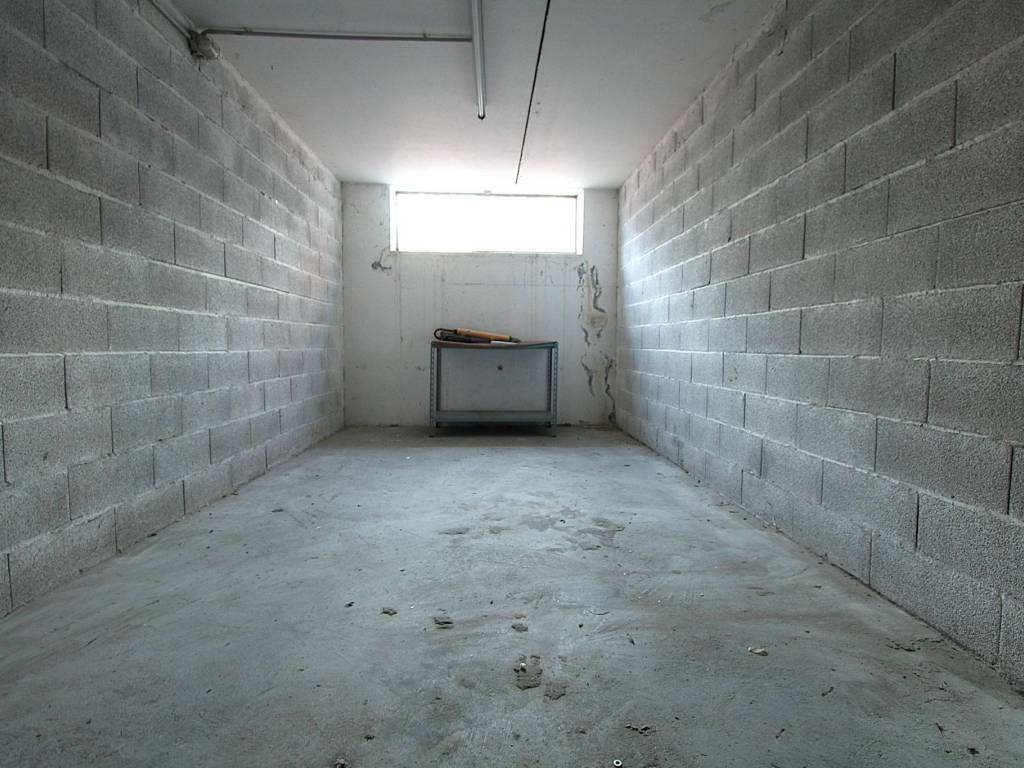 Box / garage a Verona in Via Felice Casorati, 25 - Foto 4