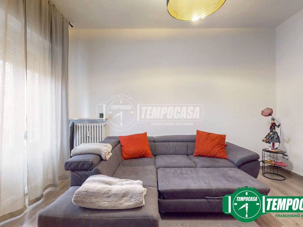 Appartamento a Valenza in Via Pietro Pajetta - Foto 2