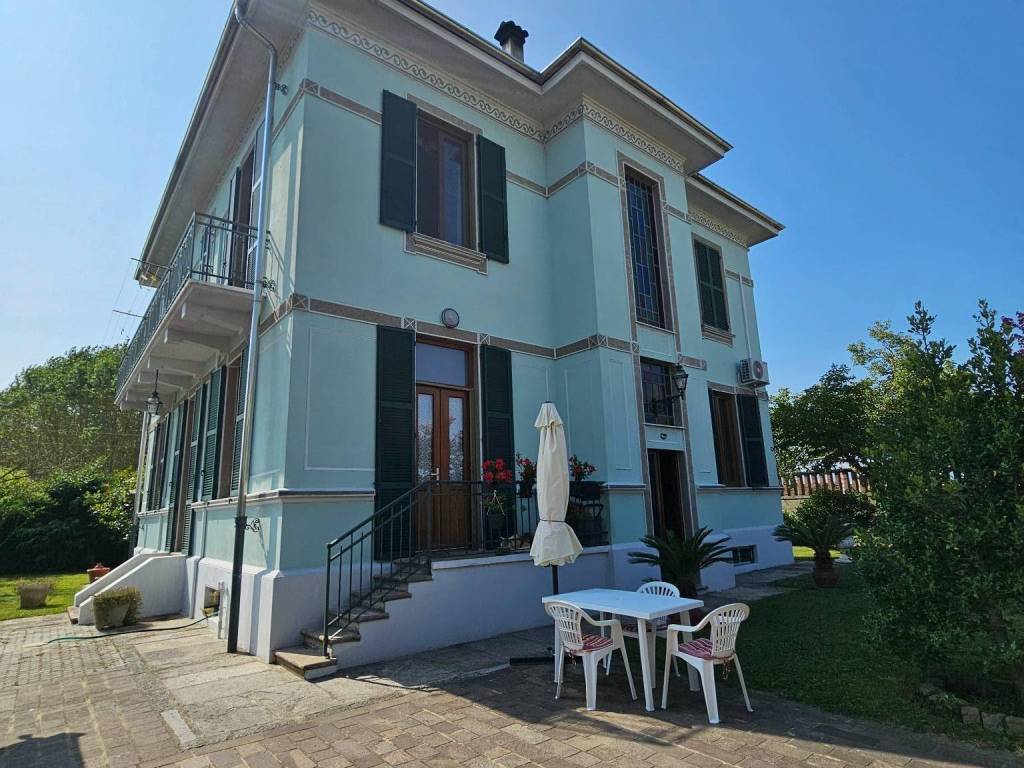 Palazzo / stabile a Palestro in Via Confienza - Foto 2