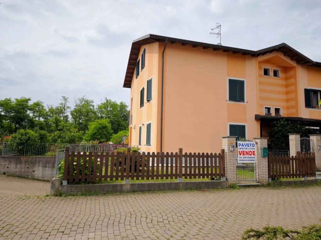 Appartamento a Serravalle scrivia in Via Alessandro Manzoni No Number - Foto 2