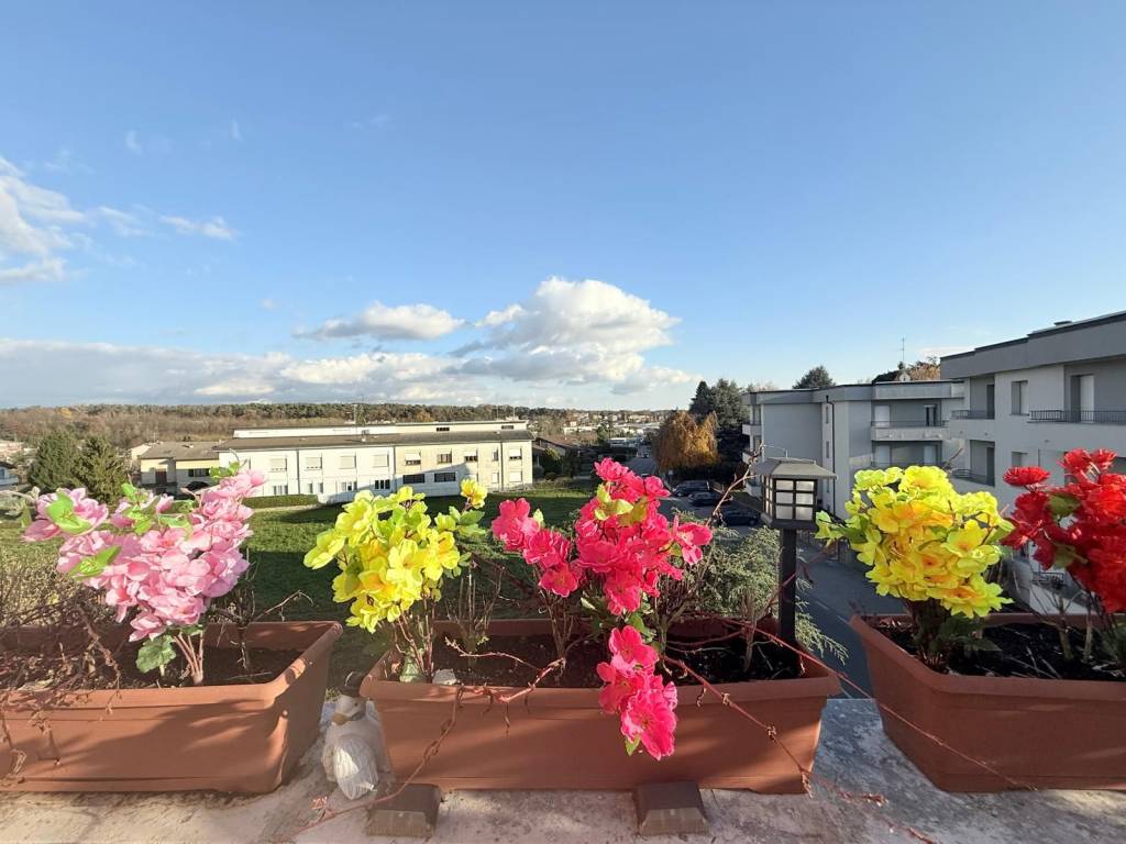 Appartamento a Cantù in Via Montello - Foto 3