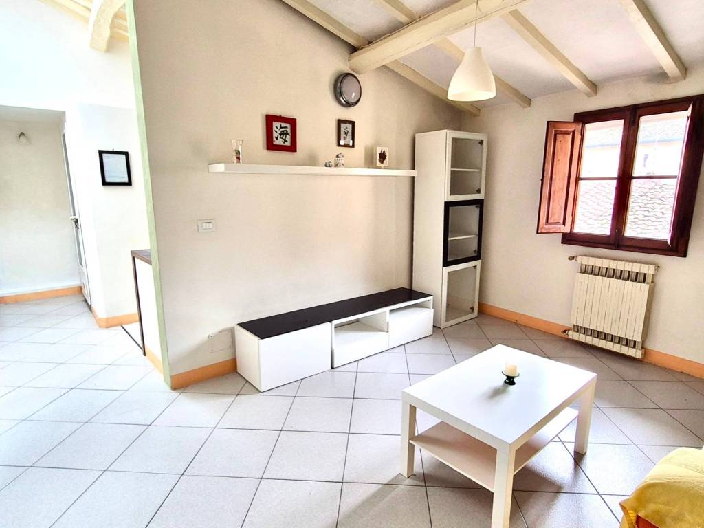 Appartamento a Montevarchi in Via Roma - Foto 4