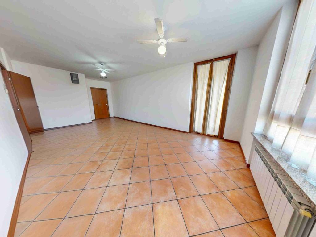 Appartamento a Tradate in Via Carlo Rossini, 72 - Foto 3