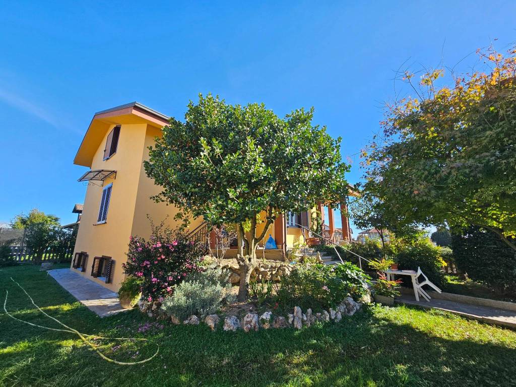 Villa a Crescentino in Via Faldella, 158 - Foto 4