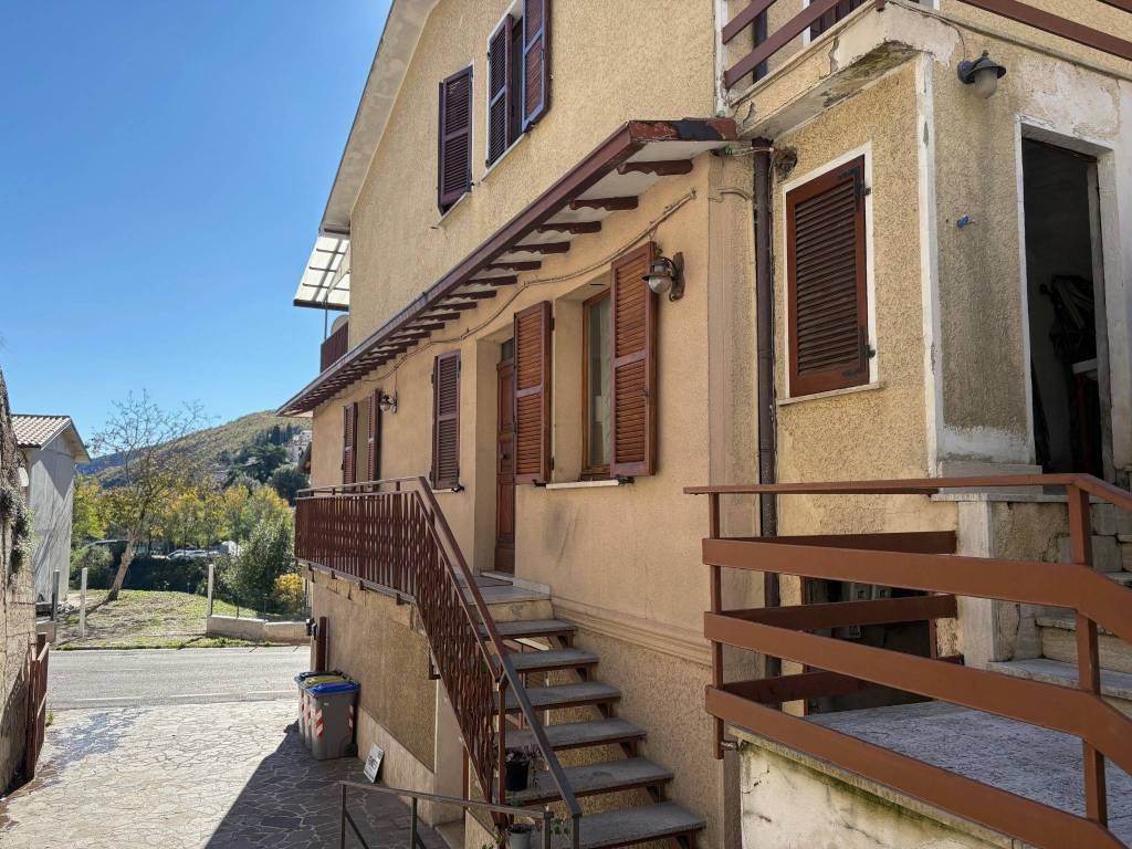 Appartamento a Nocera umbra in Via Giuseppe Garibaldi - Foto 4