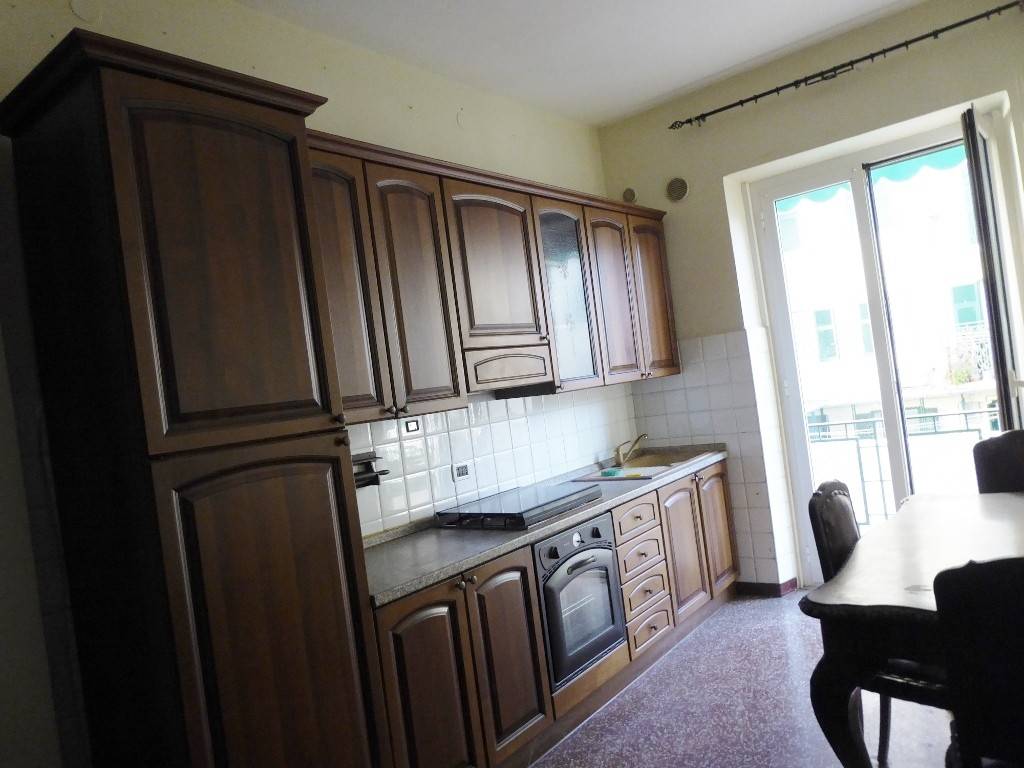 Appartamento a Acqui terme in Piazza Giacomo Matteotti, 2 - Foto 4