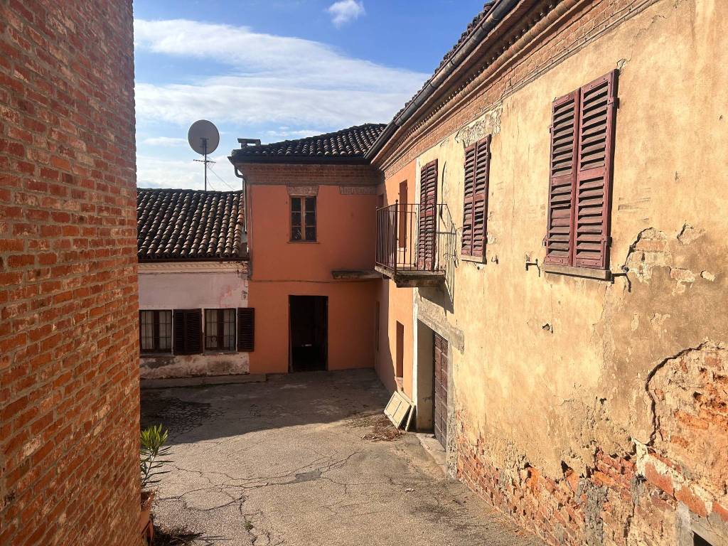 Rustico / casale a Castagnole delle lanze in Via Vittorio Alfieri, 7 - Foto 3