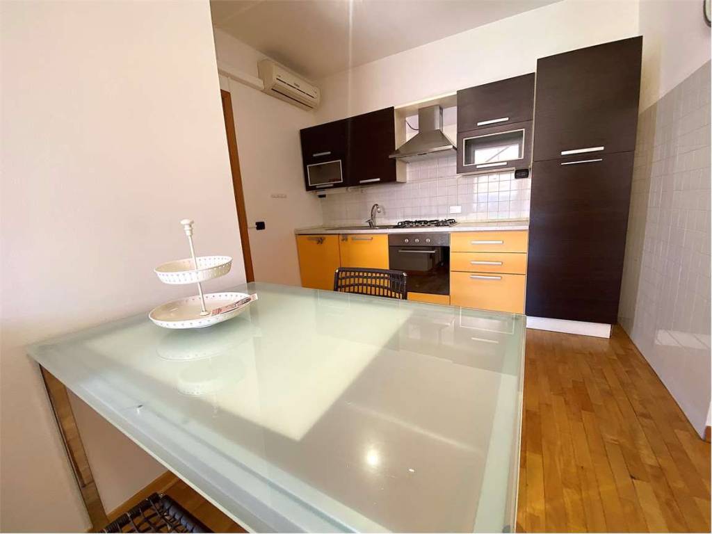 Appartamento a Novara in LARGO DON MINZONI, 6 - Foto 3