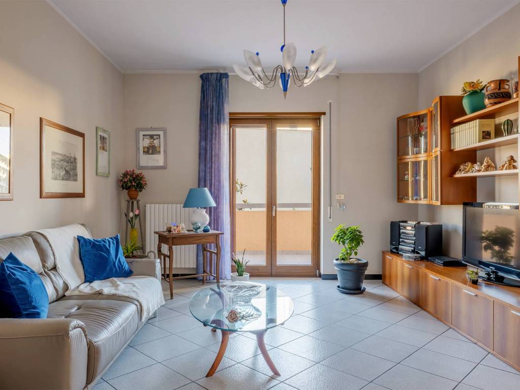 Appartamento a Francavilla fontana in Via Piero Argentina - Foto 3