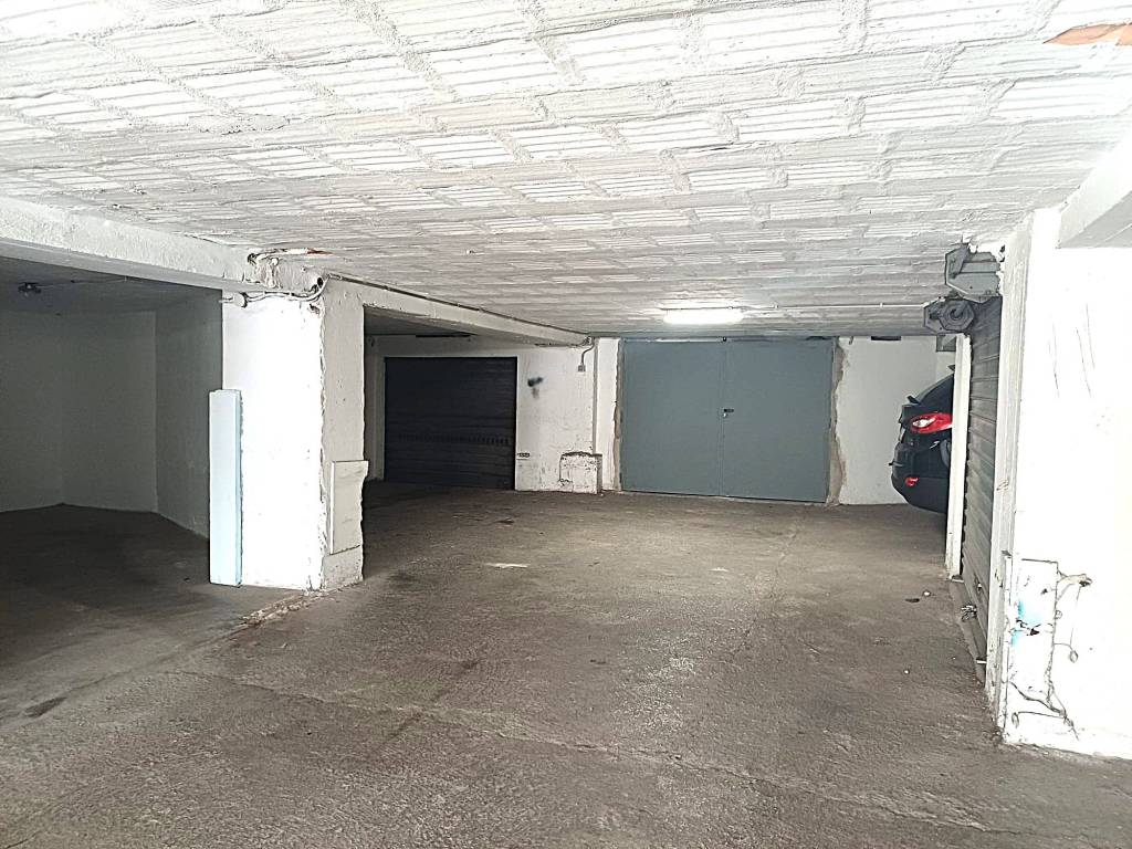 Box / garage a Verona in Via Giulio Camuzzoni, 3 - Foto 5