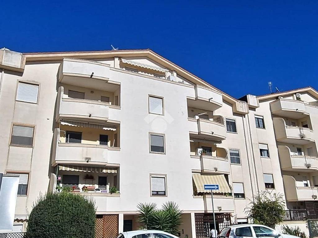 Appartamento a Sassari in Via Carmelo Floris, 3 - Foto 2