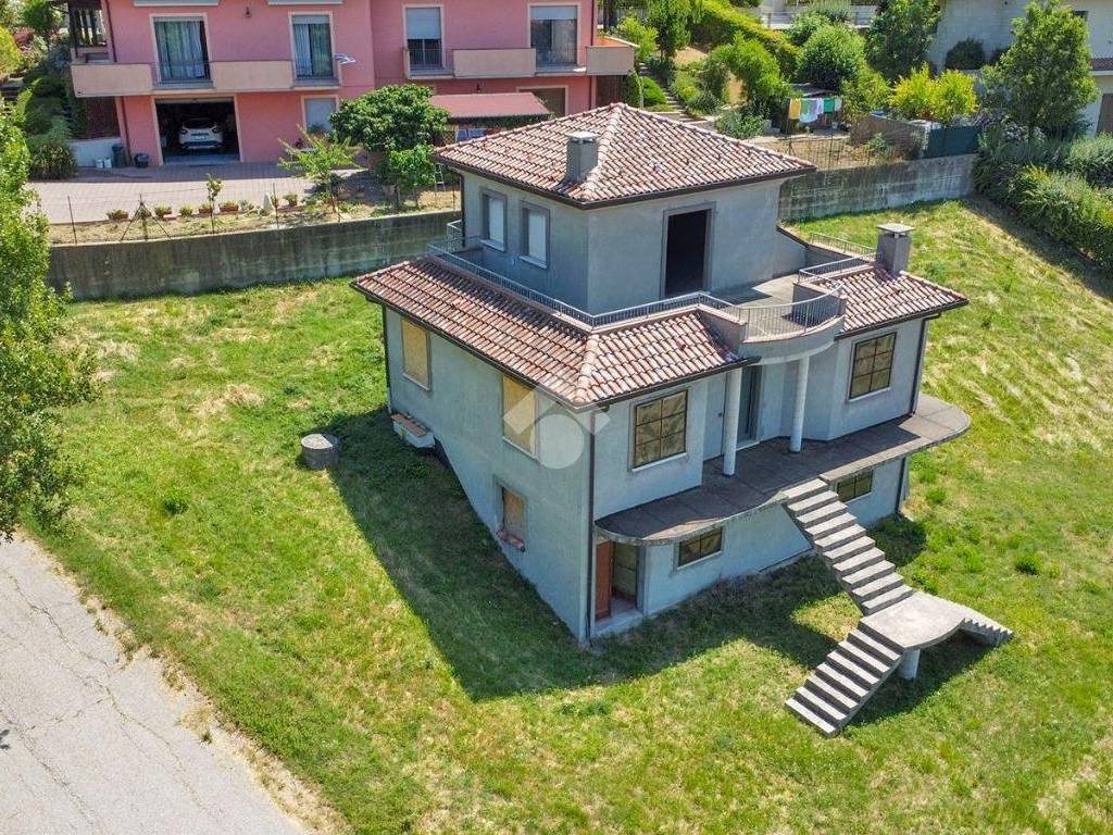 Casa indipendente a Monte grimano terme in Via Montello - Foto 3