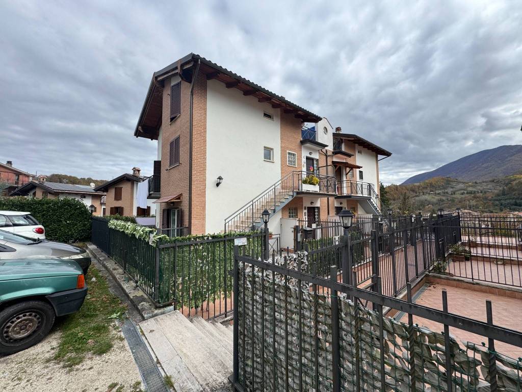 Appartamento a Carsoli in Via degli Alpini - Foto 2
