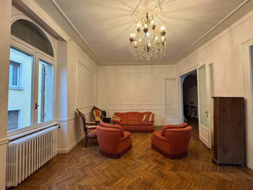 Appartamento a Verona in Vicolo Cieco San Pietro Incarnario, 6 - Foto 2