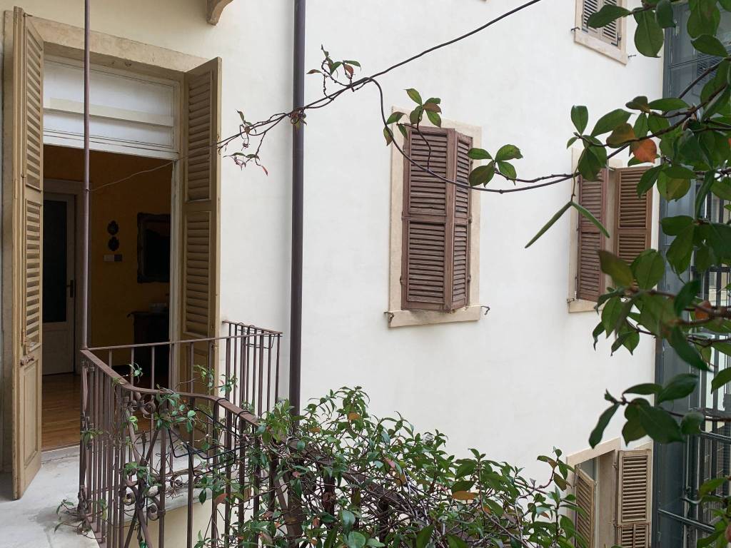Appartamento a Verona in Vicolo Cieco San Pietro Incarnario, 6 - Foto 4