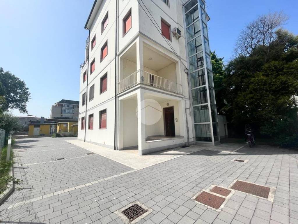 Appartamento a Pescara in Via Benedetto Croce, 90 - Foto 2