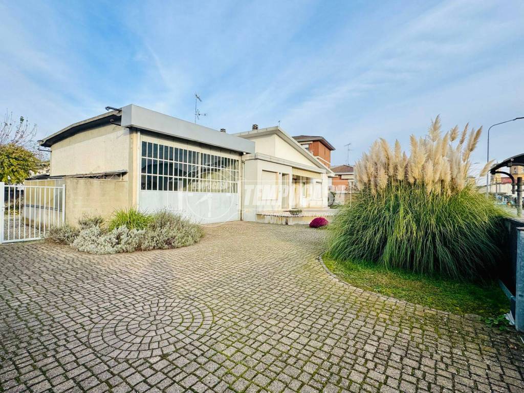 Villa a Trino in Via Guglielmo Marconi, 18 - Foto 2