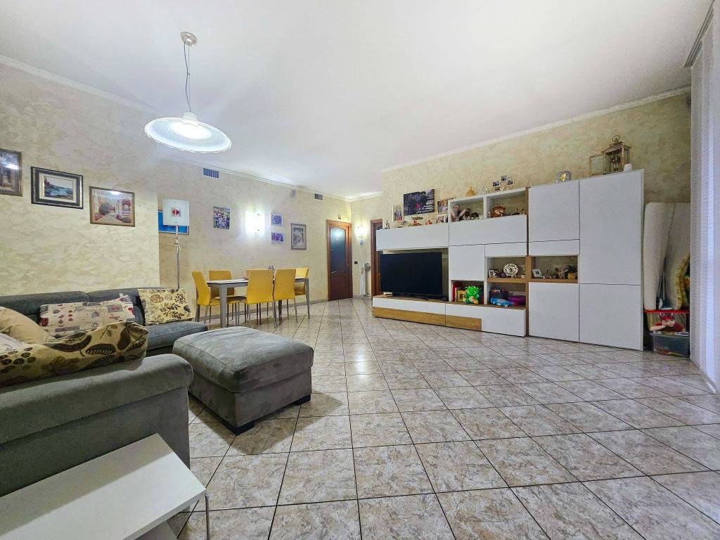 Villa a Saronno in Via Pozzo, 22 - Foto 3