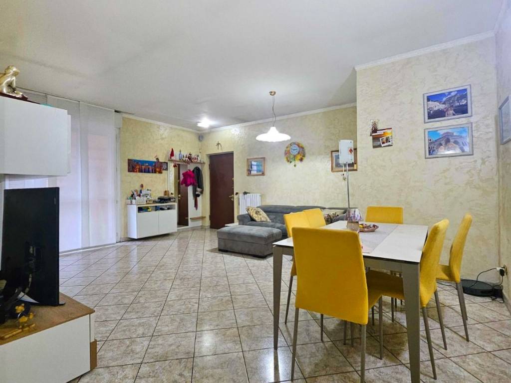 Villa a Saronno in Via Pozzo, 22 - Foto 4