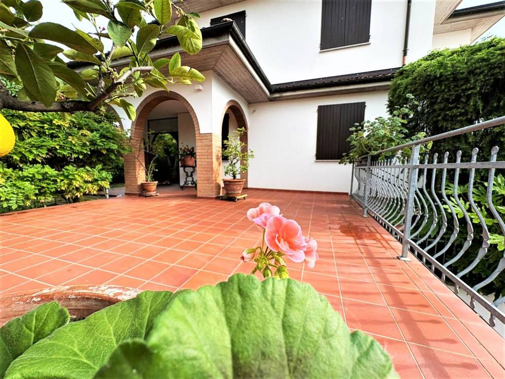 Villa a Castel san pietro terme in Via Altiero Spinelli, 6 - Foto 5