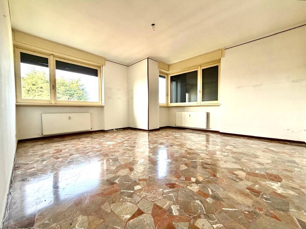 Appartamento a Villa guardia in Via del Lavoro - Foto 3