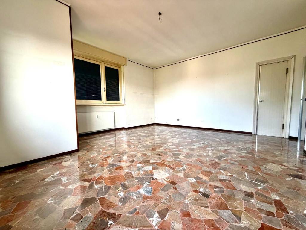 Appartamento a Villa guardia in Via del Lavoro - Foto 5