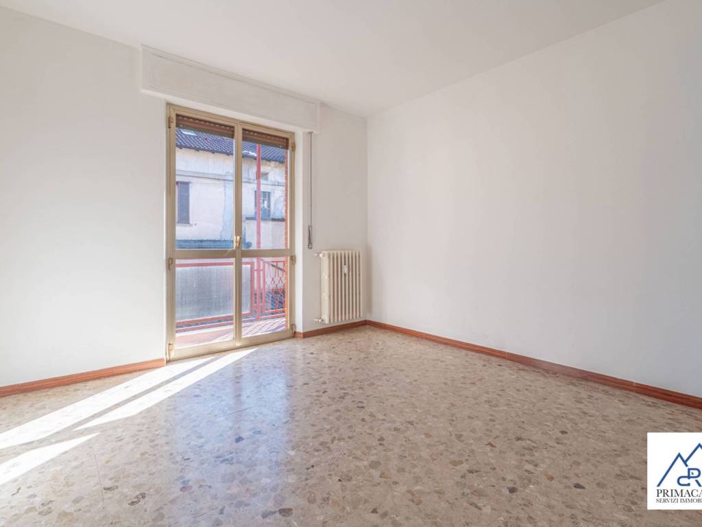 Appartamento a Gavirate in Via Carlo Besozzi - Foto 2