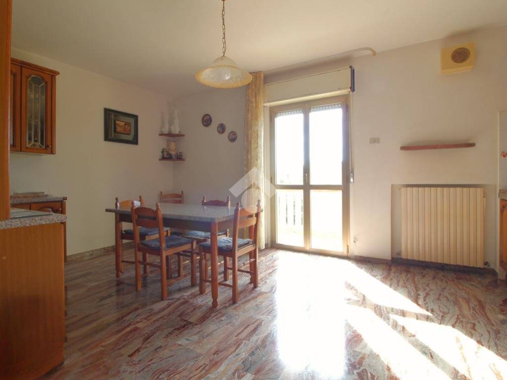 Villa a Giulianova in Via Vecchia Per Montone, 9 - Foto 5
