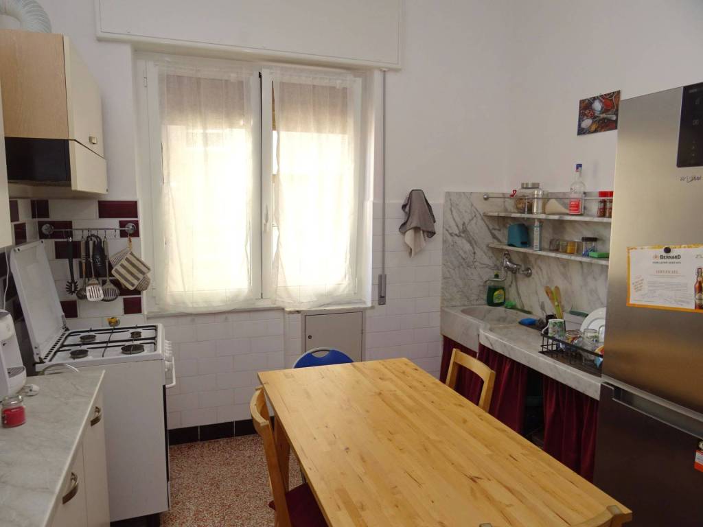 Appartamento a Genova in Via Gian Battista Gaulli - Foto 2
