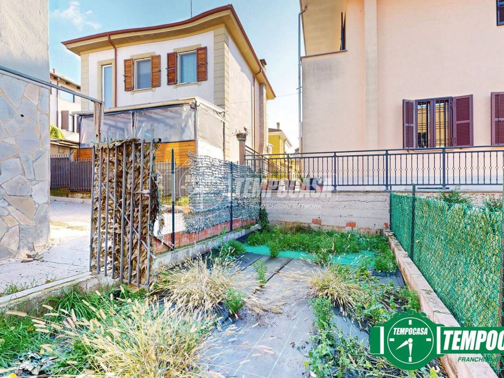 Villa a Valenza in Via Luigi Einaudi - Foto 3