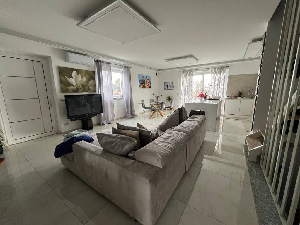 Villa a Feletto in Strada Provinciale di Agliè - Foto 4