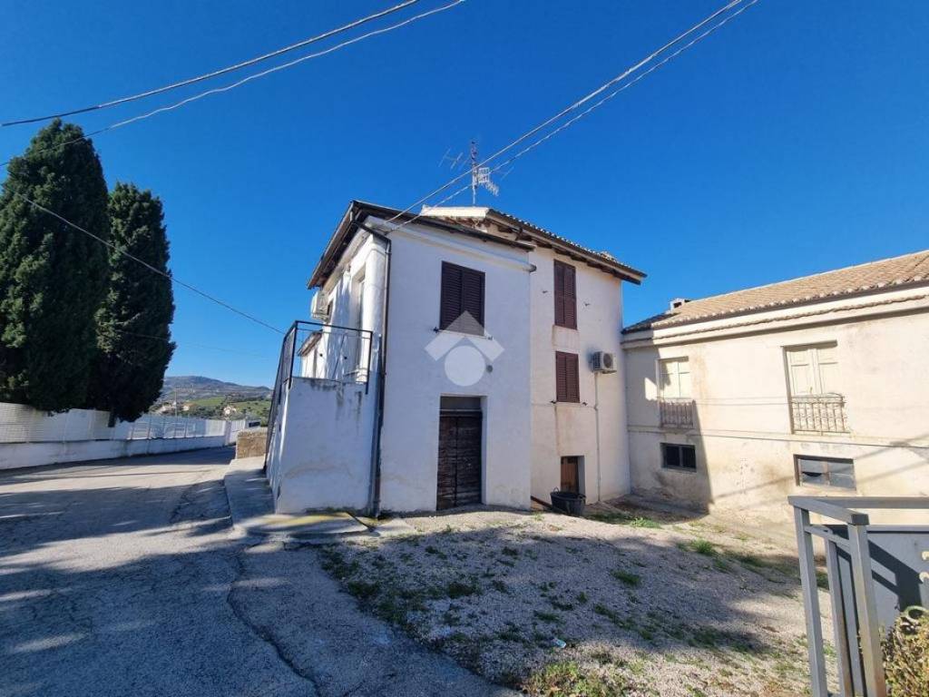 Rustico / casale a Atri in Contrada Villa Medoro, 10 - Foto 2