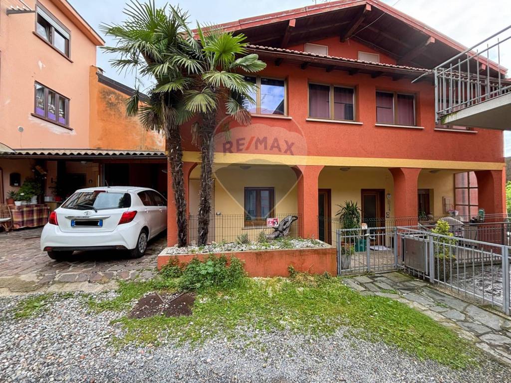 Casa indipendente a Viggiù in Vicolo Piatti, 10 - Foto 3