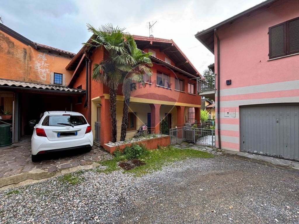 Casa indipendente a Viggiù in Vicolo Piatti, 10 - Foto 4