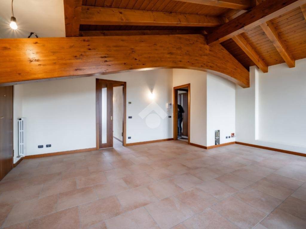 Appartamento a Dolzago in Via Provinciale, 027 - Foto 2