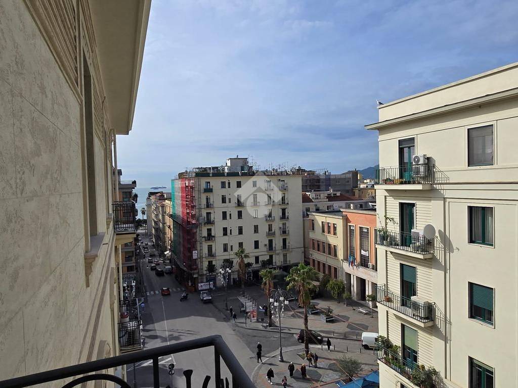 Appartamento a Salerno in P.zza XXIV Maggio, 14 - Foto 4